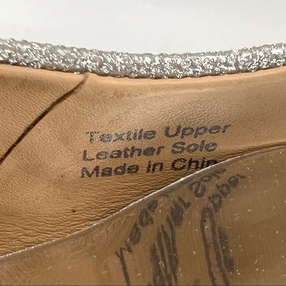 - BADGLEY MISCHKA Carrie Crystal Embellished Pump sz 8 - Picture 9 of 13